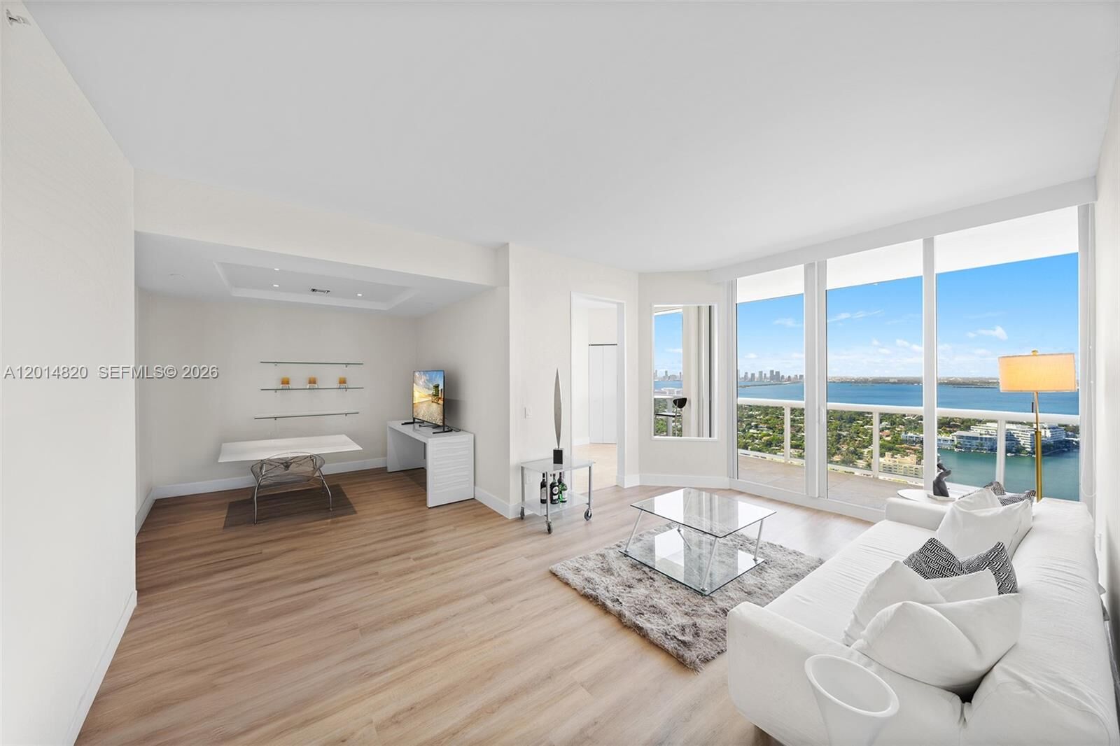 Property Photo:  4775 Collins Ave Ph4306  FL 33140 