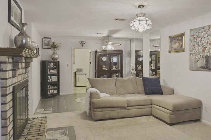 Property Photo:  550 Yorktown  TX 77707 