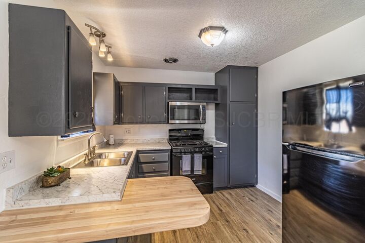 Property Photo:  4017 Cedar Drive  NM 87402 