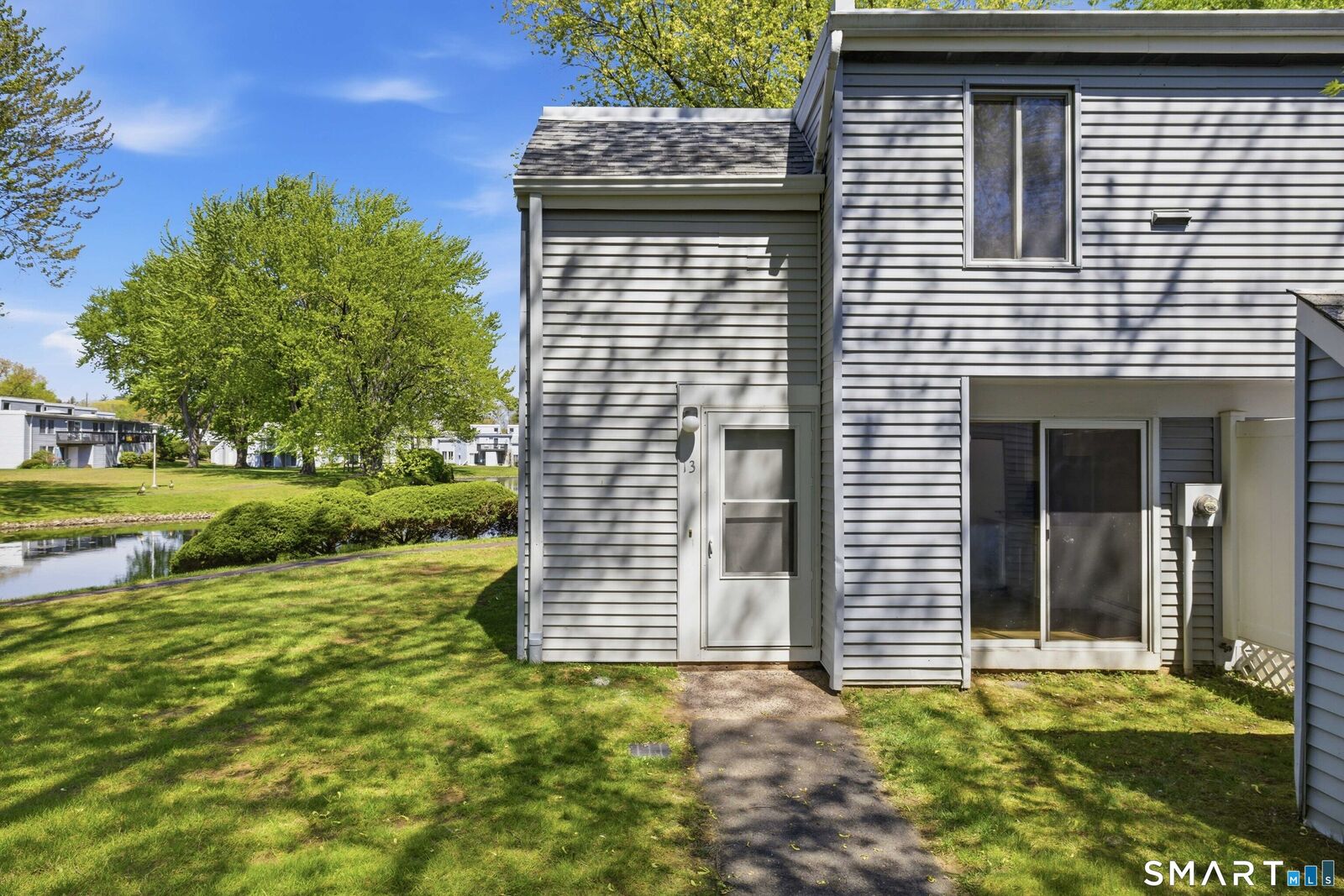 Property Photo:  13 Cinnamon Springs 13  CT 06074 