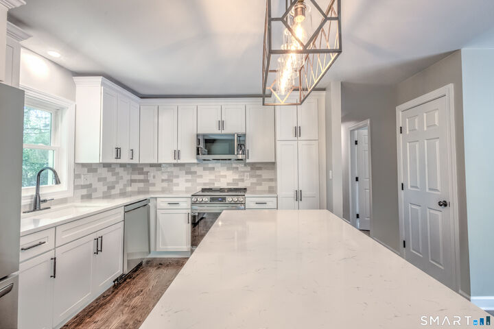 Property Photo:  437 Middle Road Turnpike  CT 06798 