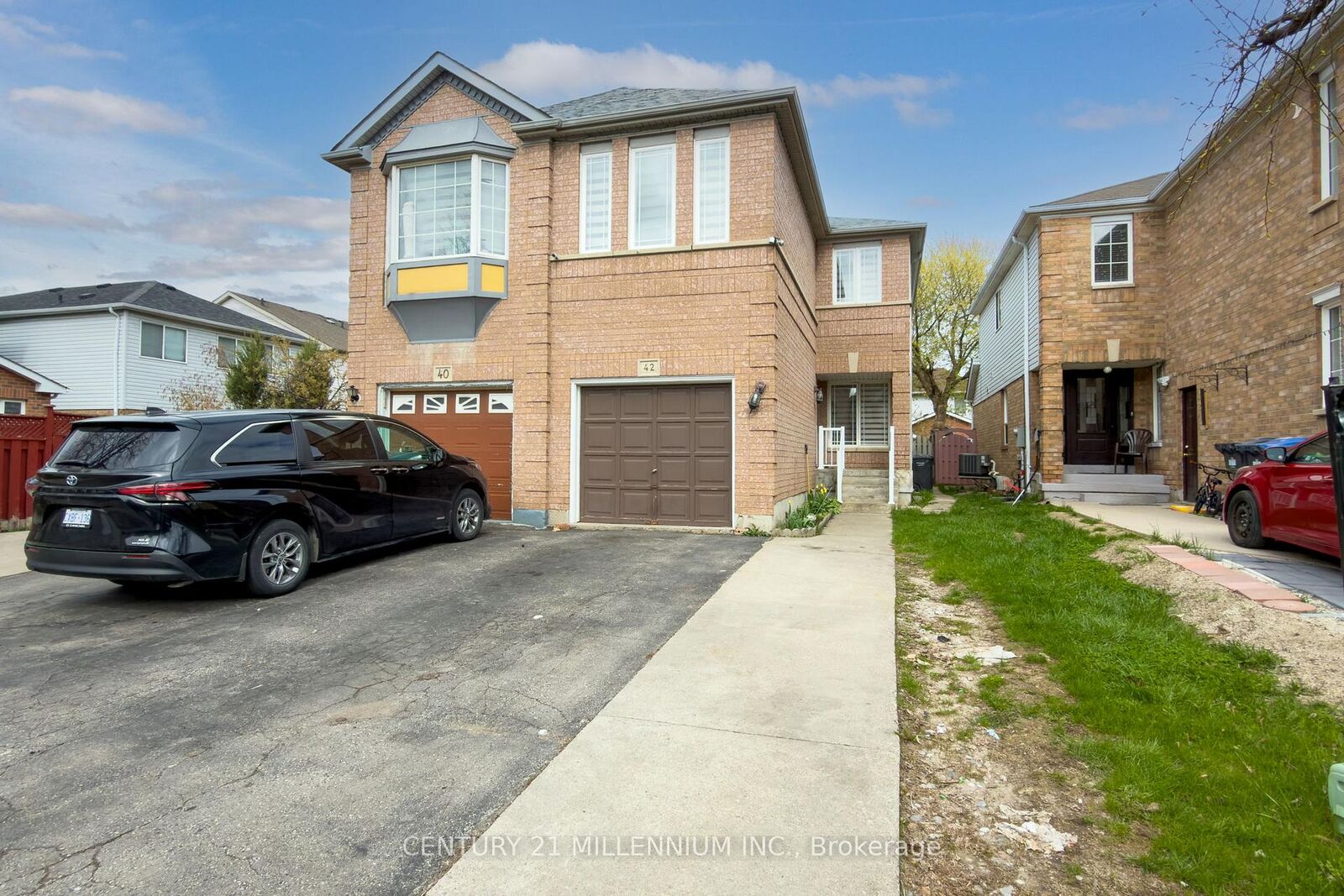 Property Photo:  42 Feathertop Lane  ON L6R 1W9 