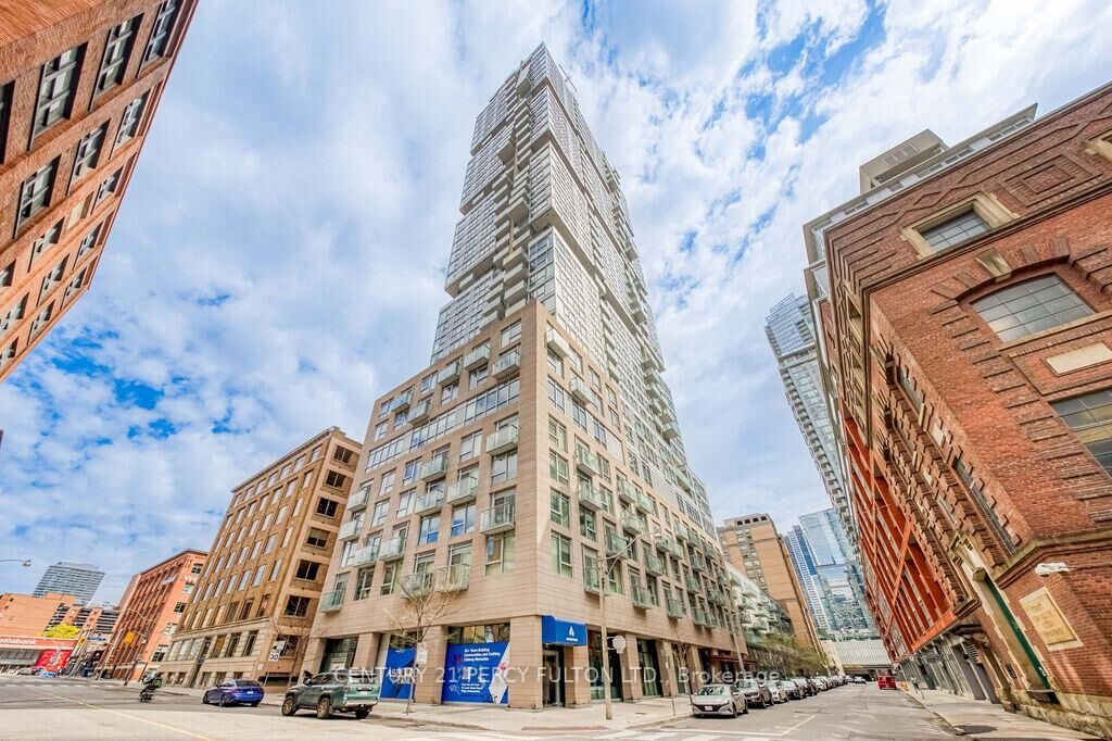 Photo de la propriété:  30 Nelson Street 323  ON M5V 0H5 
