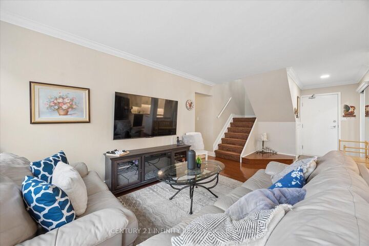 Property Photo: 50 Richmond Street E 635 ON L1G 7C7