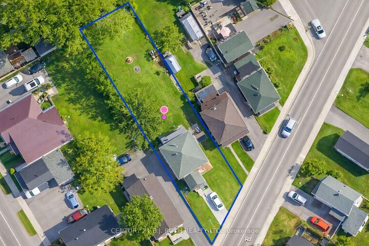 Property Photo: 174 Barrie Road ON L3V 2R2