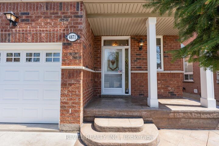 Property Photo: 4871 James Austin Drive ON L4Z 4G7