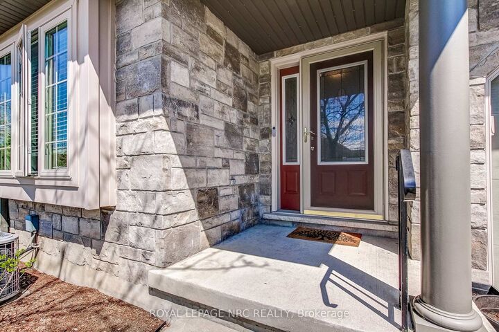 Property Photo: 11 Rose Glen Crescent ON L0S 1T0
