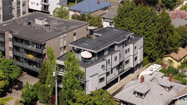 Property Photo:  1234 Johnson St 2  BC V8V 3P1 