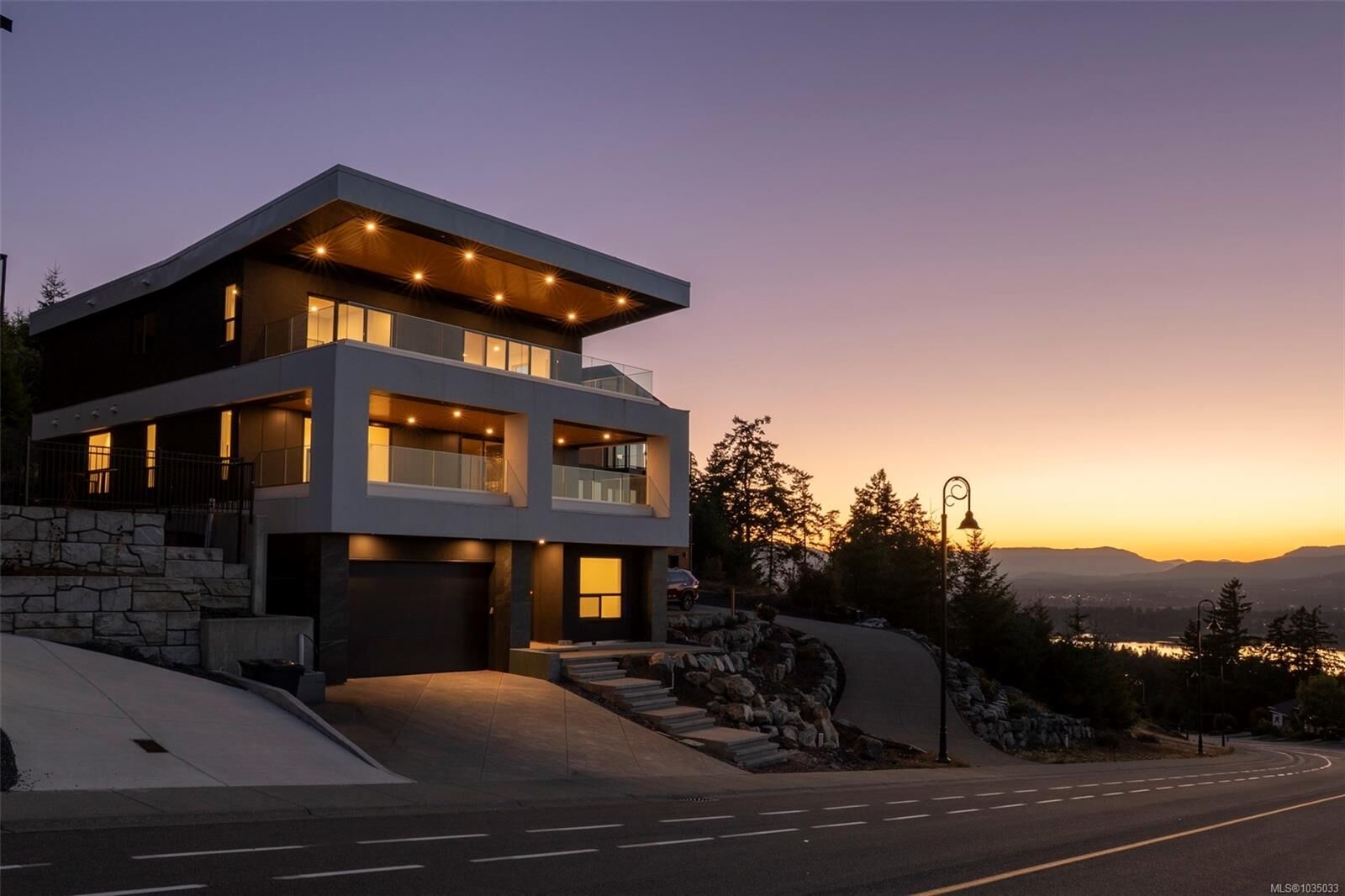 Property Photo:  1272 Kingsview Rd  BC V9L 0B3 