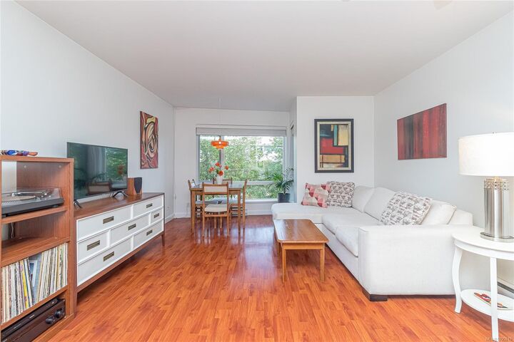Property Photo:  116 Queens Rd 202  BC V9L 2W6 