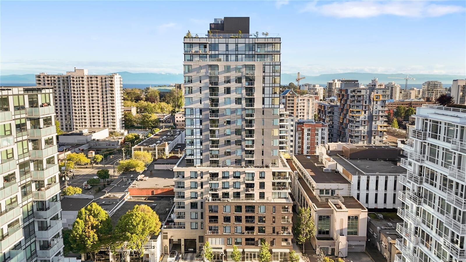 Property Photo:  845 Johnson St 1206  BC V8W 0G3 