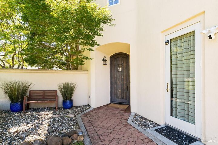 Property Photo: 34 Woodbridge Way CA 94949