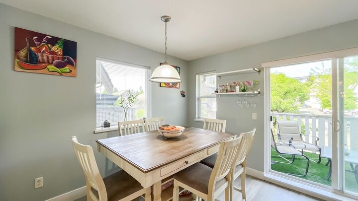 Property Photo:  15871 85 Avenue 5  BC V4N 0Y9 