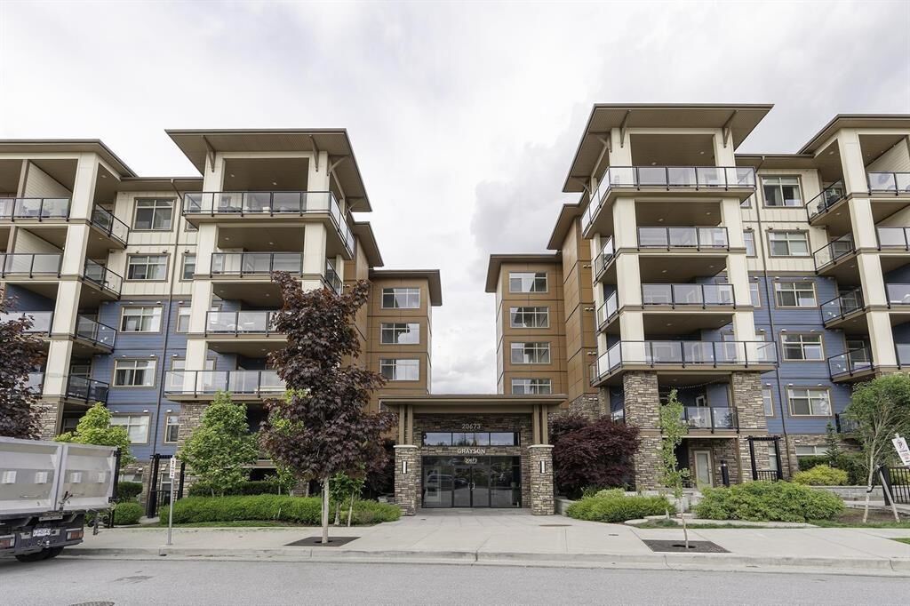 Property Photo:  20673 78 Avenue 624  BC V2Y 3K1 