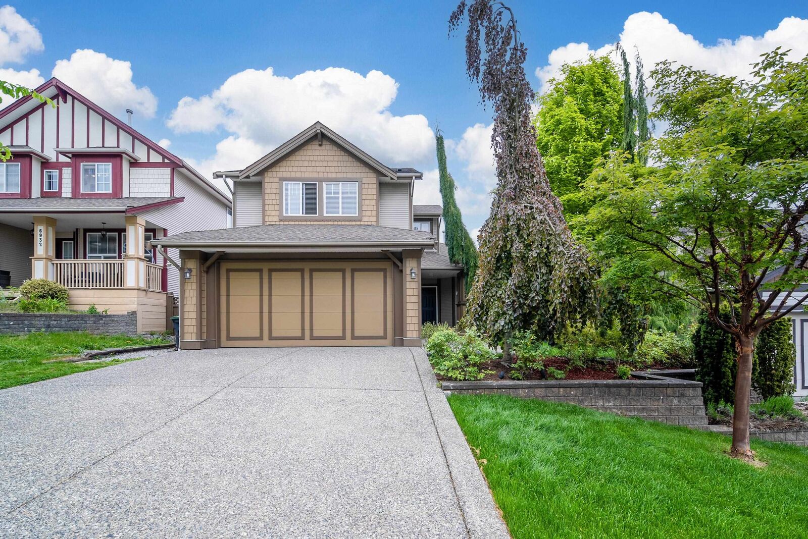 Property Photo: 6924 197B Street BC V2Y 3B1