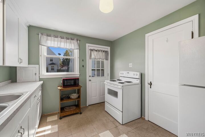 Property Photo:  1215 86th Street  NY 14304 