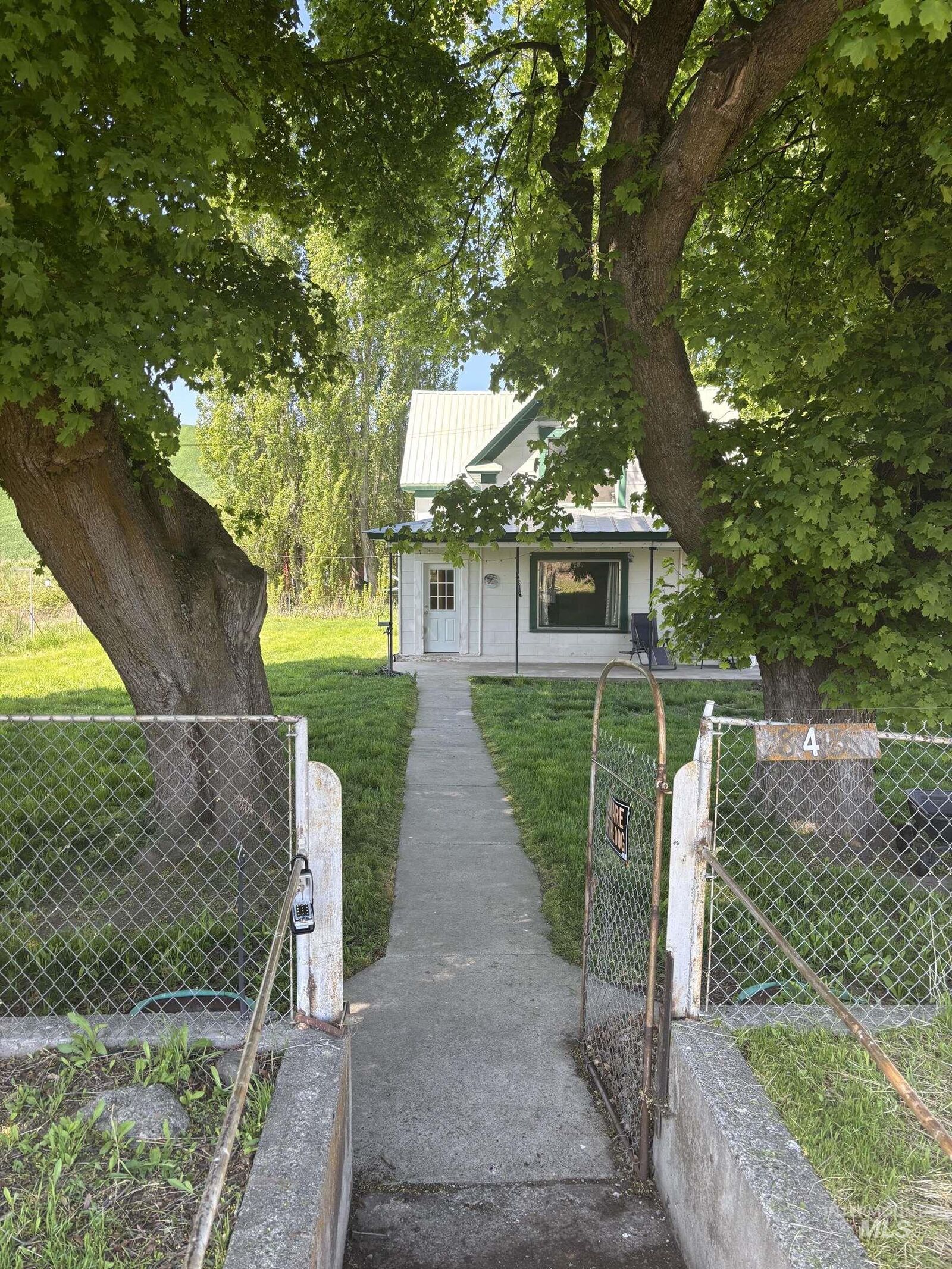 Property Photo:  845 Malone Hill Road  WA 99403 