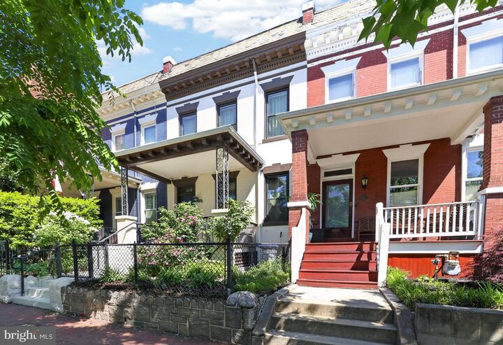 Property Photo:  1212 C Street NE  DC 20002 
