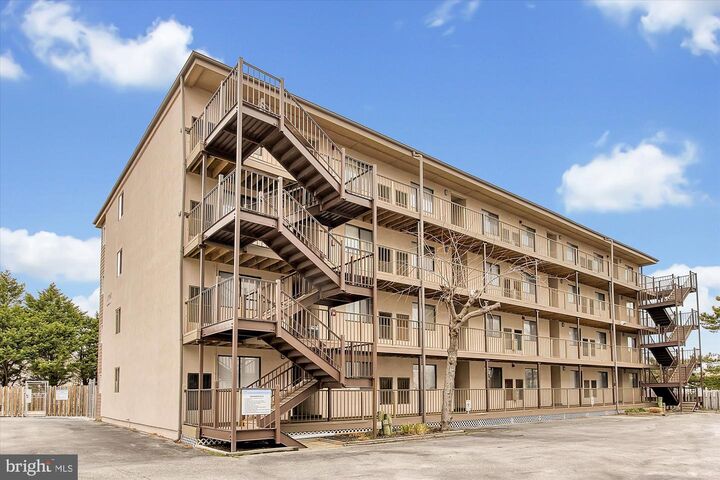 Property Photo:  204 33rd Street 20402  MD 21842 
