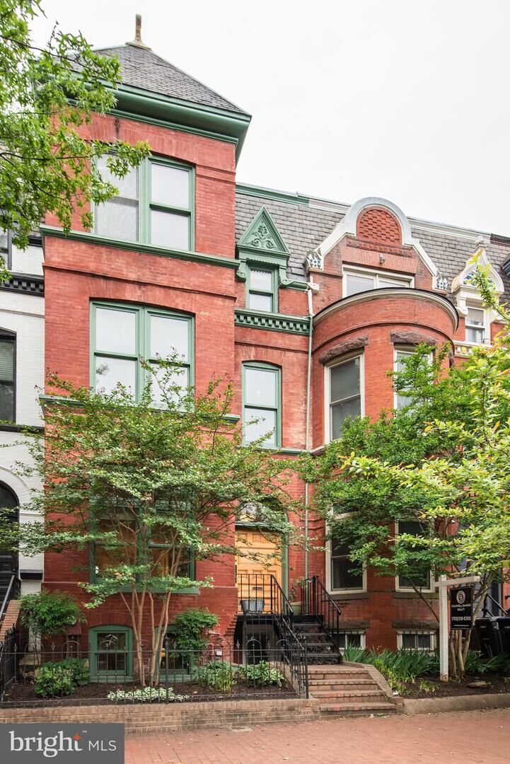 Property Photo:  1120 5th Street NW  DC 20001 