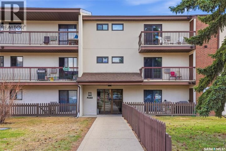 Property Photo:  104 215 Tait Place  SK S7H 5L5 