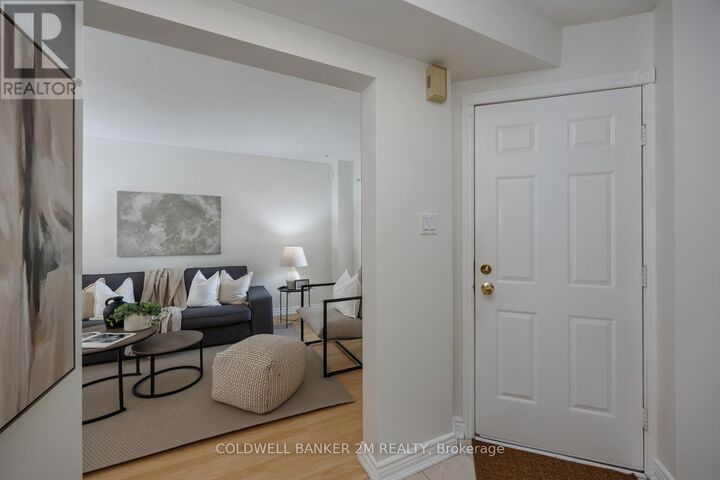 Property Photo:  11 Yorkville Drive  ON L1E 2A8 