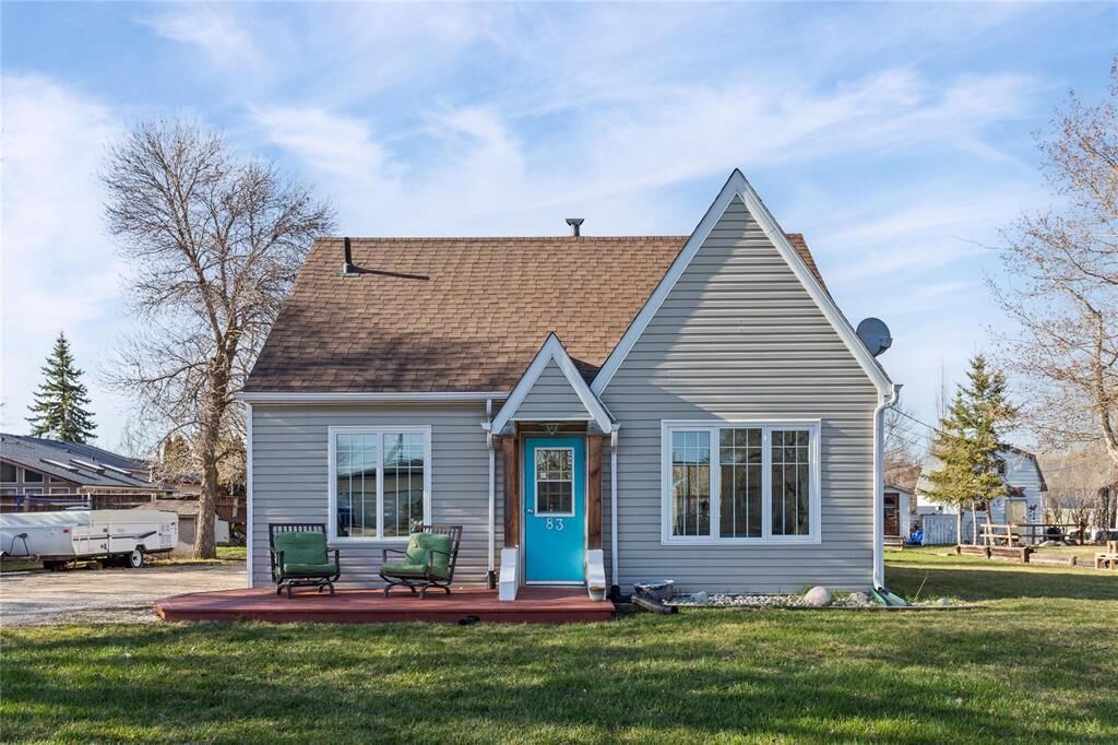 Property Photo:  83 First Street North  MB R0A 1E0 