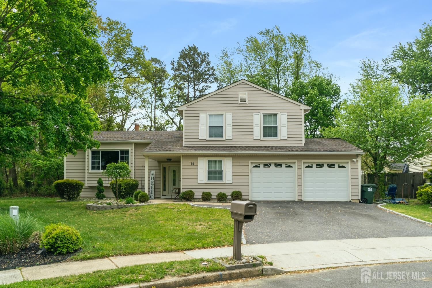 Property Photo: 14 Cobblestone Court NJ 07731