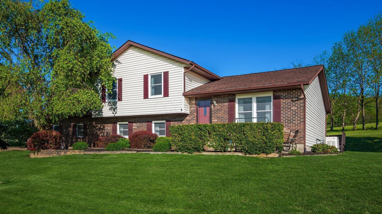 Property Photo:  5280 Cotterman SE Road  OH 43056 