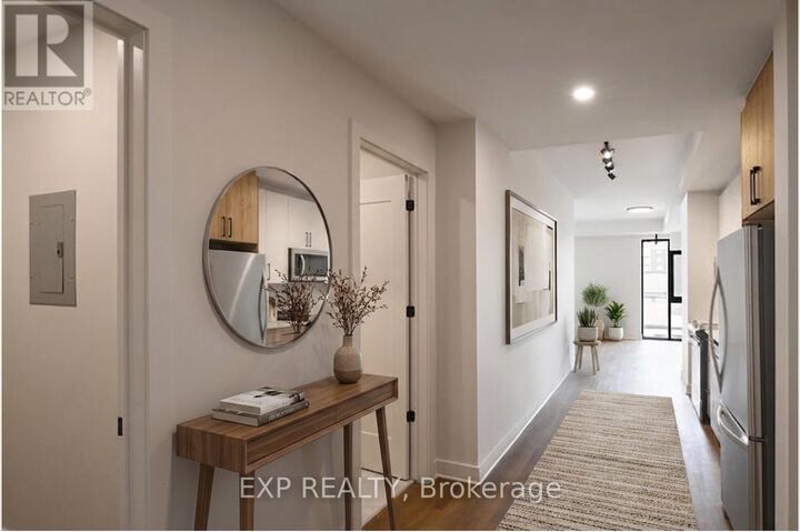Property Photo:  331 Cooper Street 204  ON K2P 0G5 