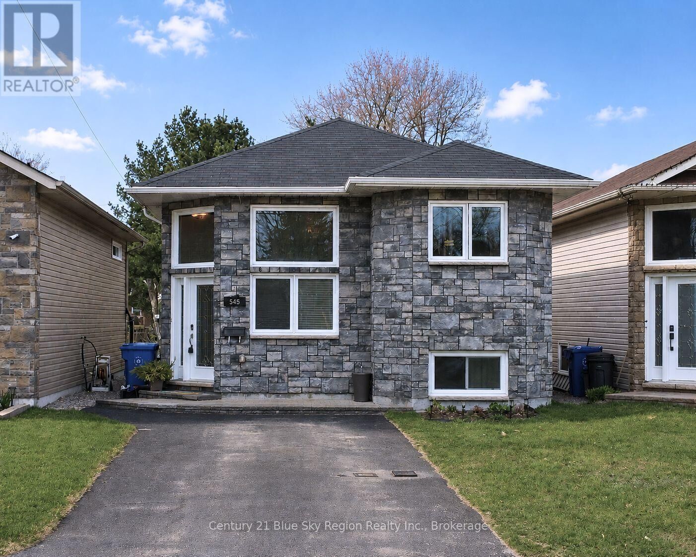 Property Photo:  545 Ann Street  ON P1B 5L4 
