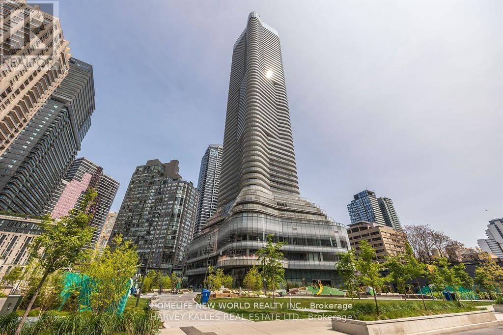 Property Photo:  11 Wellesley Street West 4108  ON M4Y 0G4 