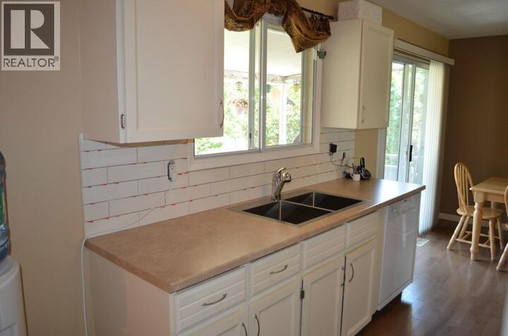 Property Photo:  565 Dougall Road South  BC V1X 3K2 
