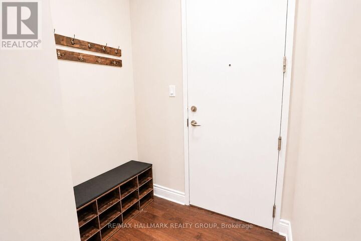 Property Photo:  323 Winona Avenue 108  ON K1Z 5H3 