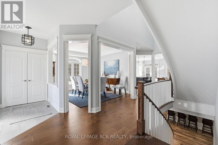 Property Photo:  16 Bonnell Crescent 107  ON L4G 7S8 
