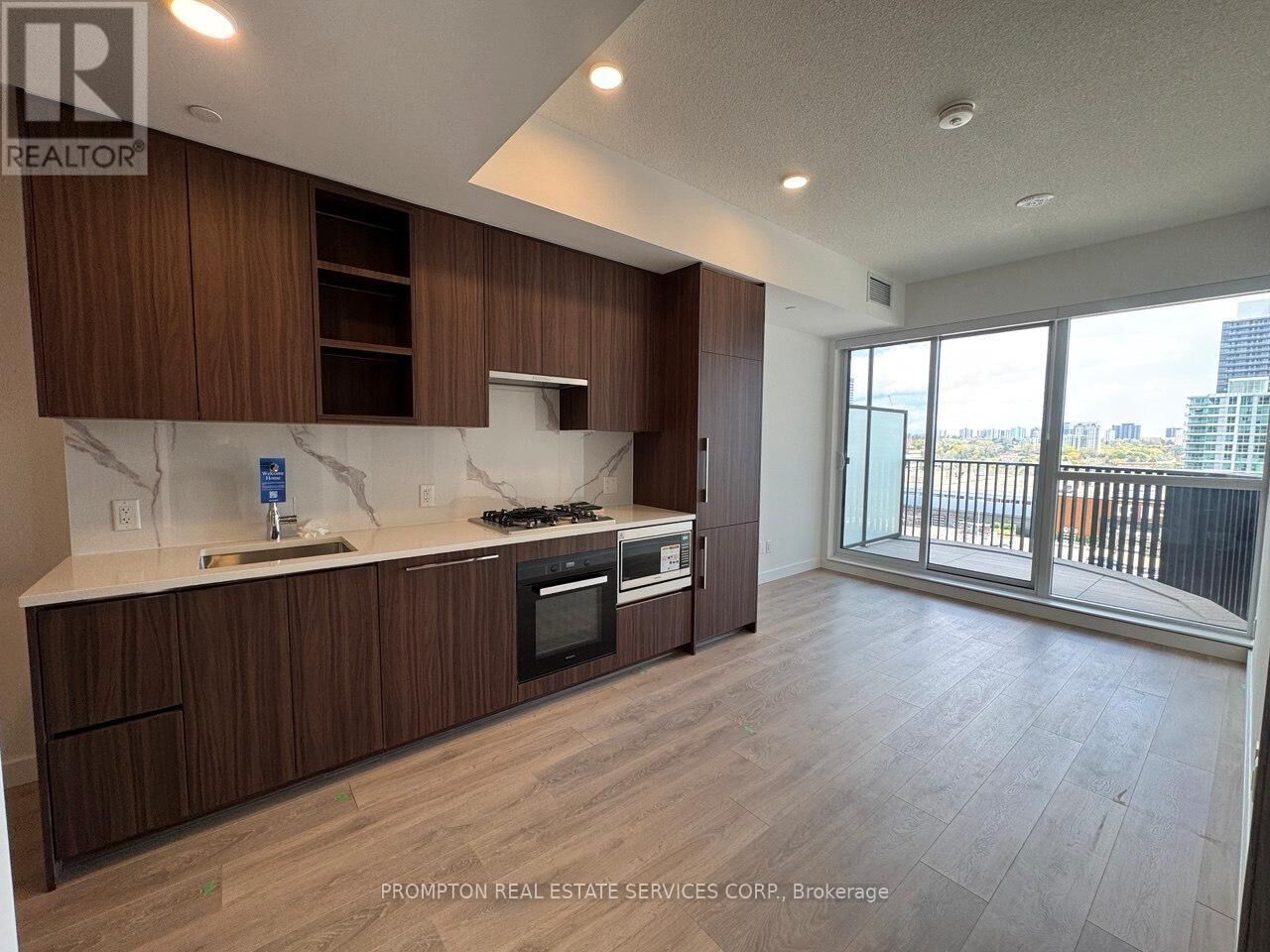 Property Photo:  75 Billes Heights 531  ON M2K 0J8 