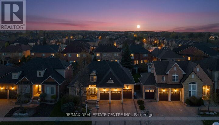 Property Photo:  10 Eiffel Boulevard  ON L6P 1V9 