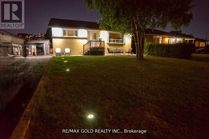 Property Photo:  9 Ashwood Crescent  ON L6T 1M1 