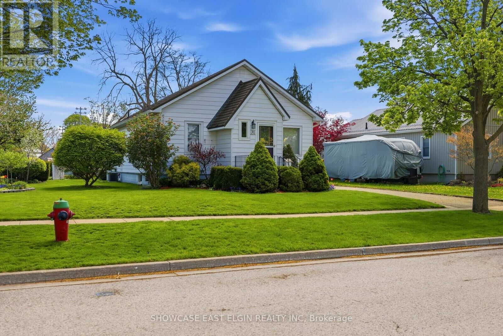 Property Photo:  31 Park Street  ON N5H 2P2 