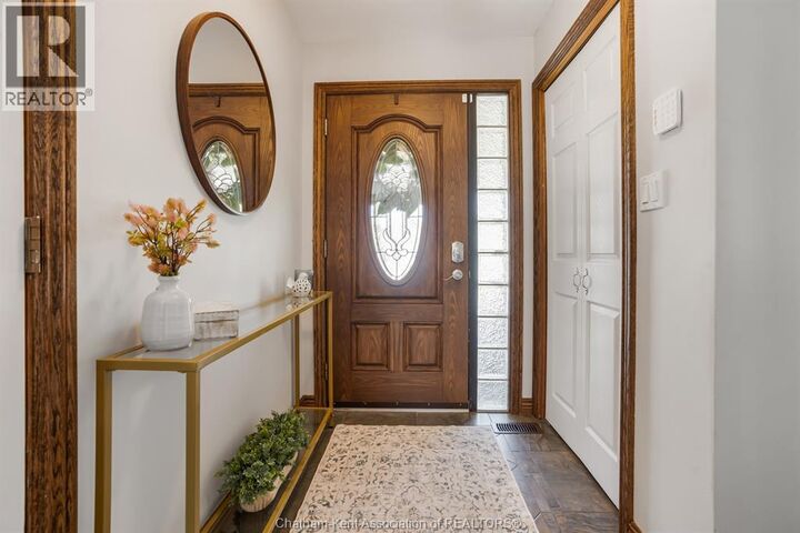 Property Photo:  106 University Drive  ON N7L 4V5 