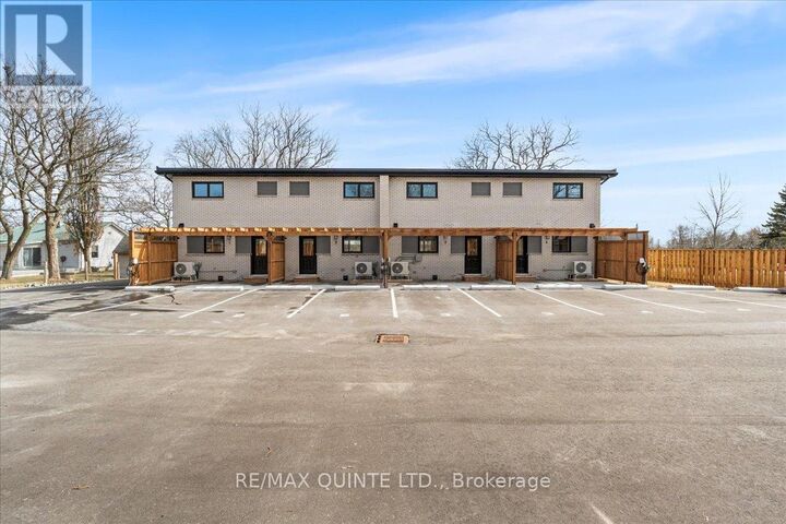 Property Photo:  865 Old 2 Highway 3  ON K9V 5P5 