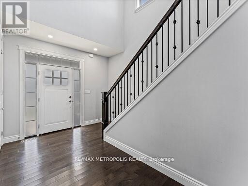 Property Photo:  925 Lakewood Crescent  ON N8L 1G6 