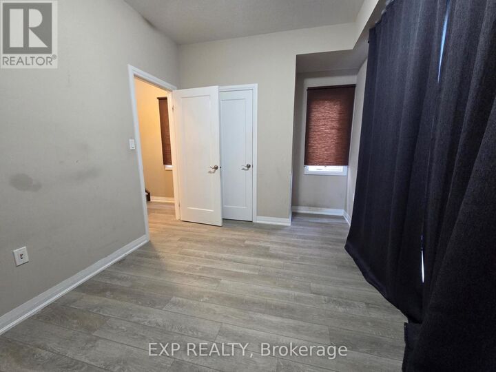 Property Photo:  100 Laguna Village Crescent  ON L0R 1P0 