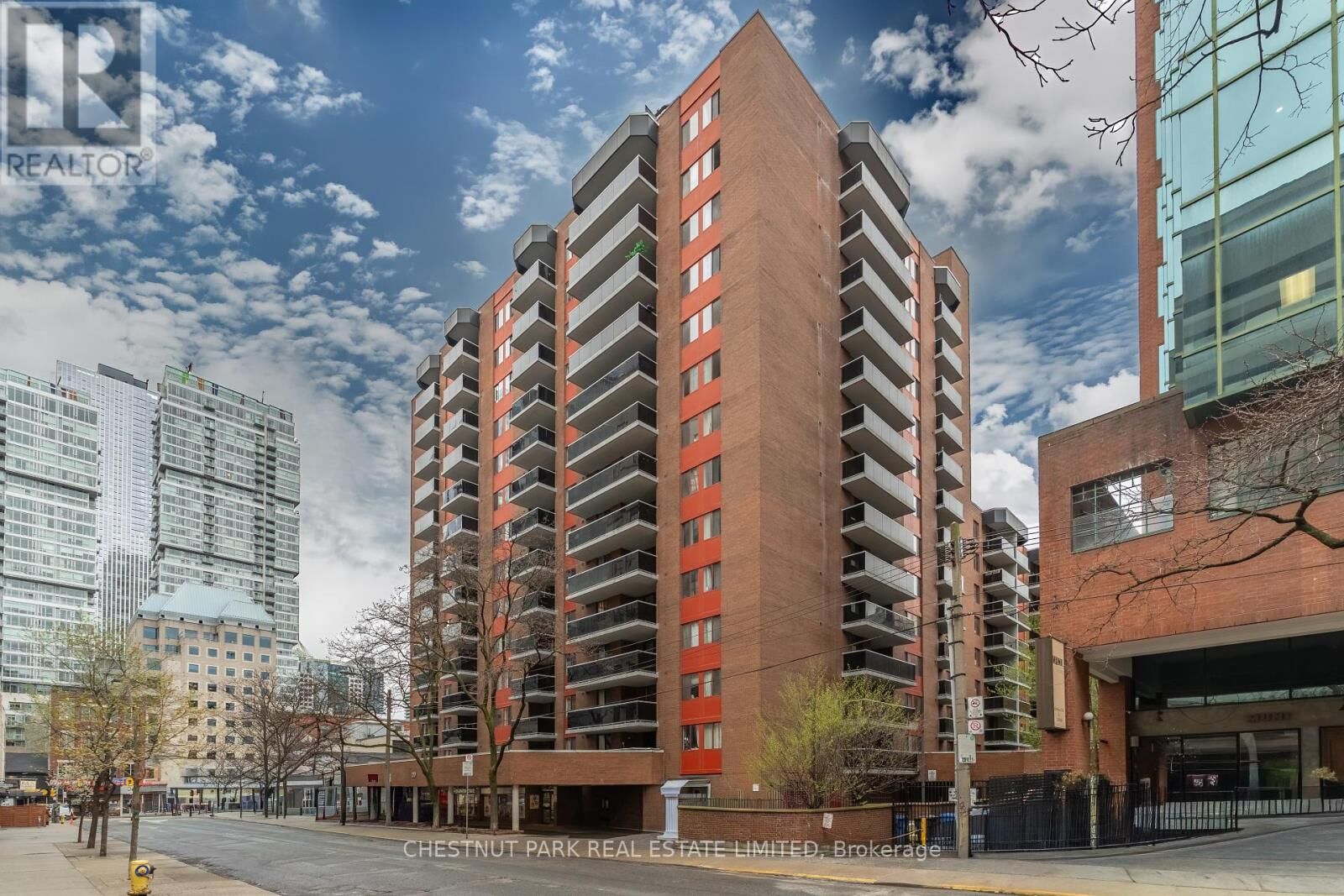 Property Photo:  20 Saint Patrick Street 220  ON M5T 2Y4 