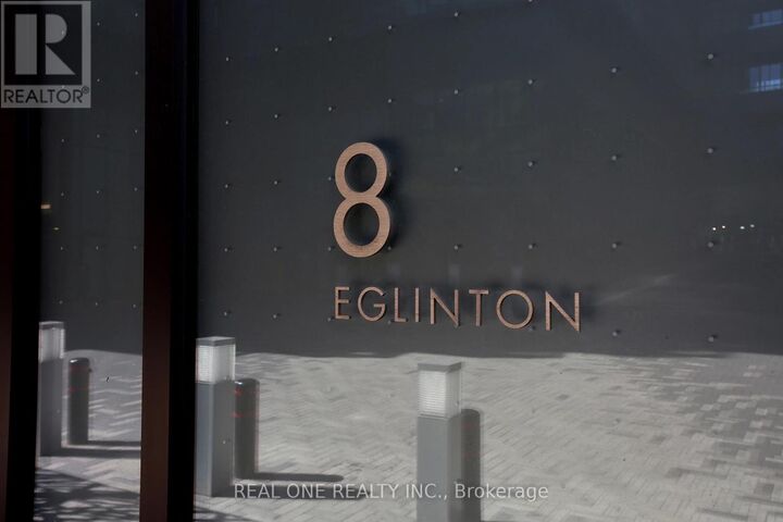 Property Photo:  8 Eglinton Avenue East 2209  ON M4P 0C1 