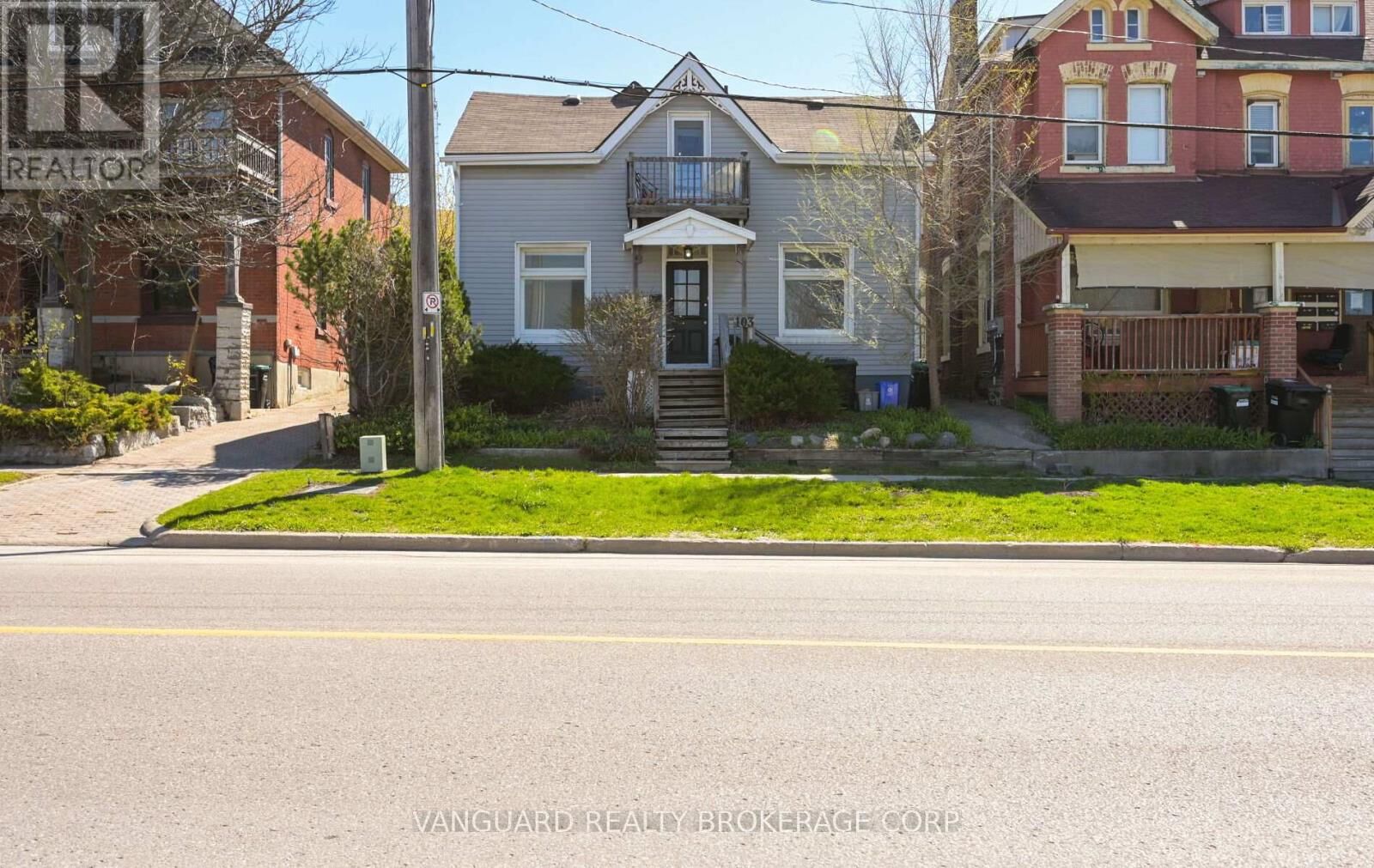 Property Photo:  103 Mulcaster Street  ON L4M 3M7 