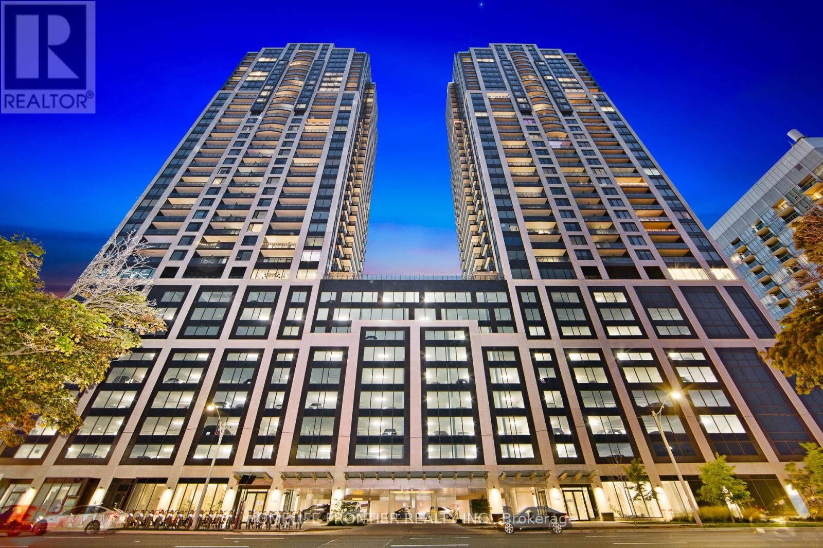 Property Photo:  1928 West Lakeshore Boulevard 3603  ON M6S 0B1 