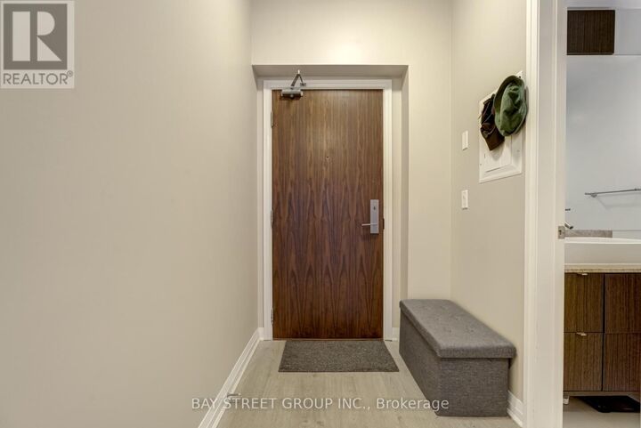 Property Photo:  8 Mercer Street 909  ON M5V 0C4 