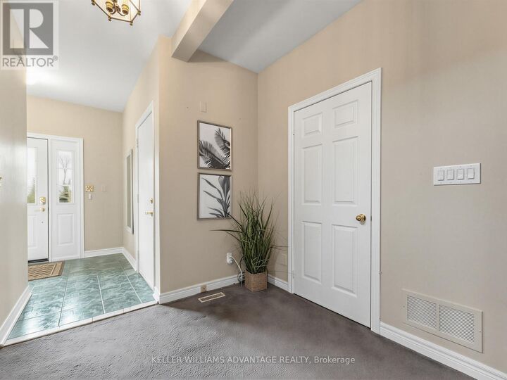 Property Photo:  98 Coalport Drive  ON M1N 4B8 