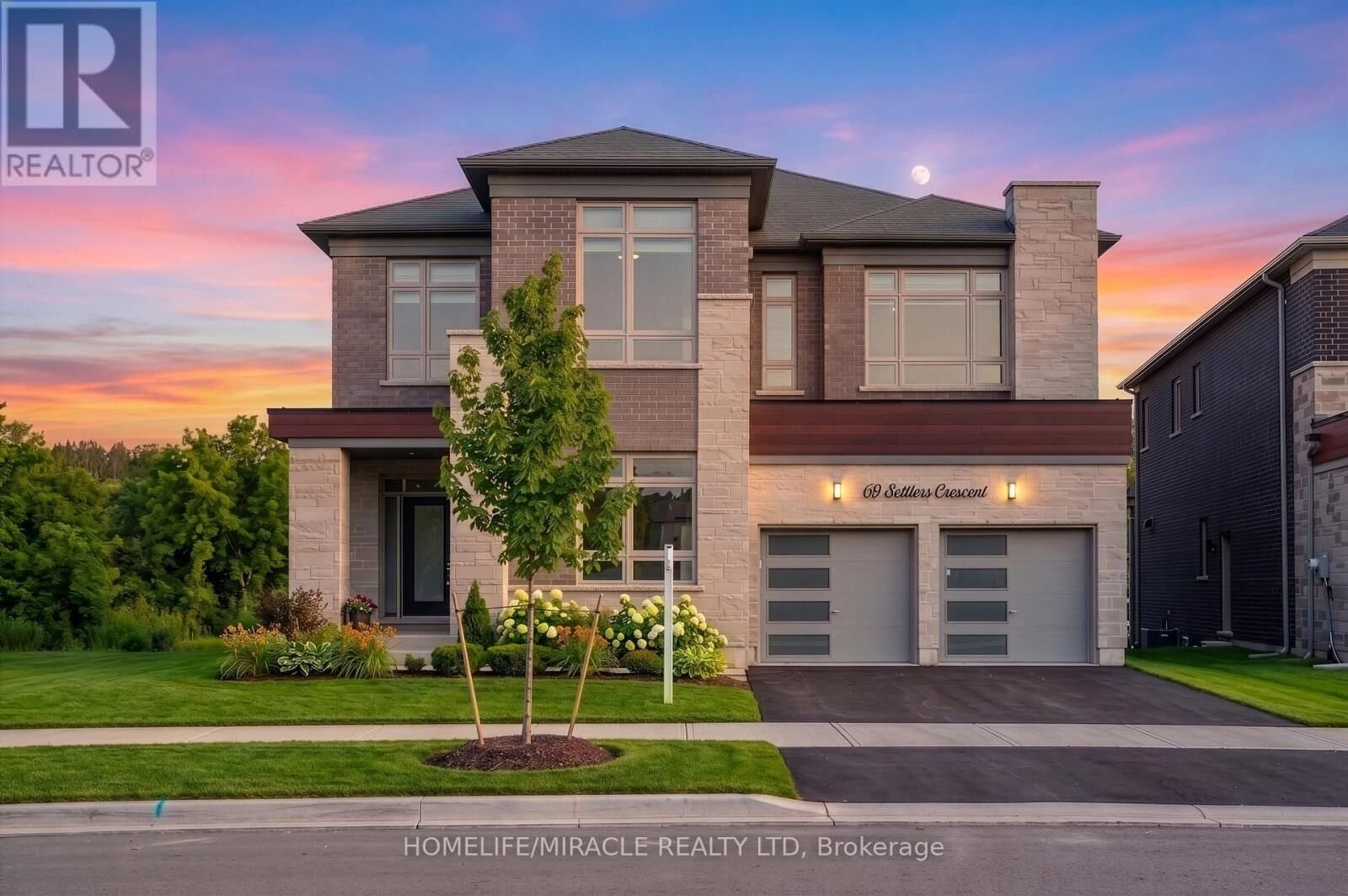 Property Photo:  69 Settlers Crescent  ON L3Z 4N3 